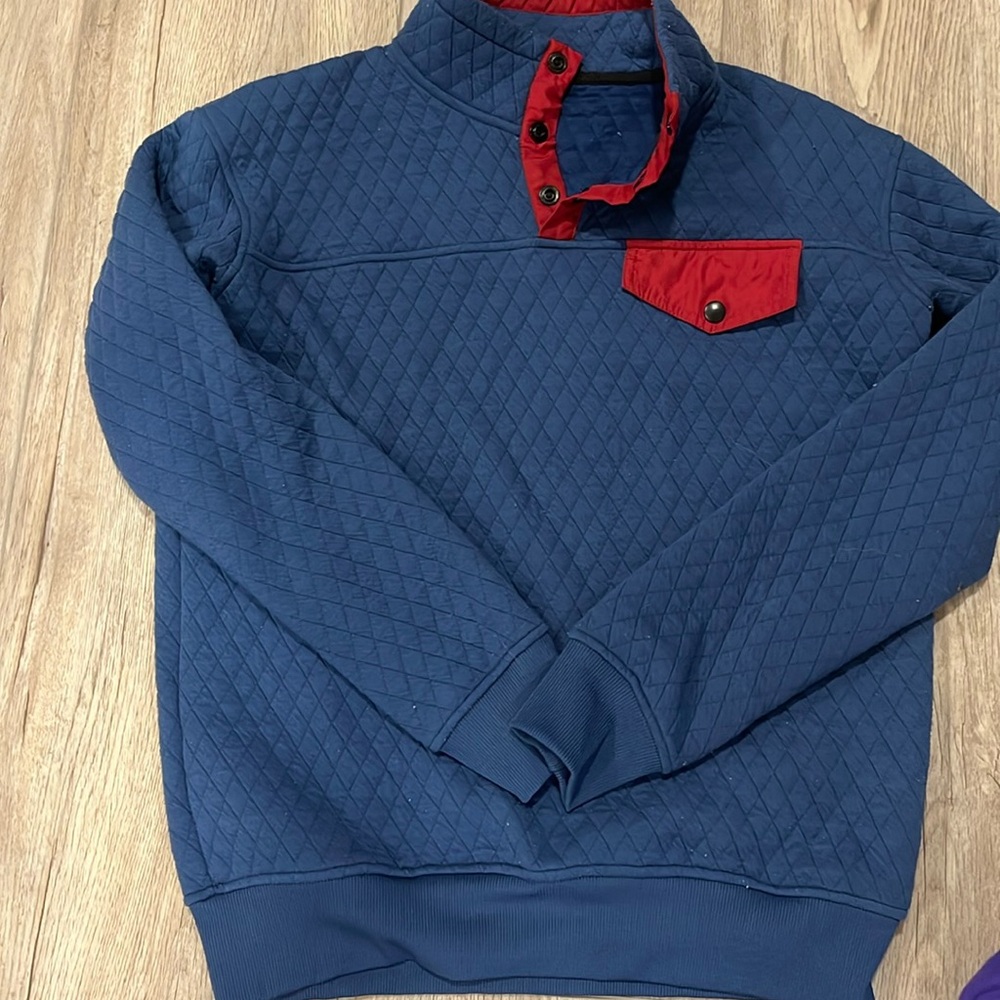 Zyia men’s sweater